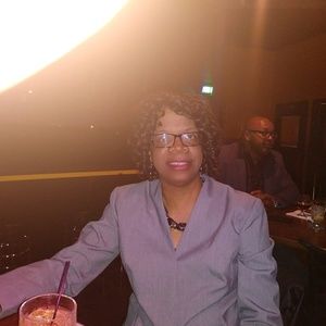 Meet your Posher, Pamela